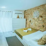 Casa Do Rio, 4890